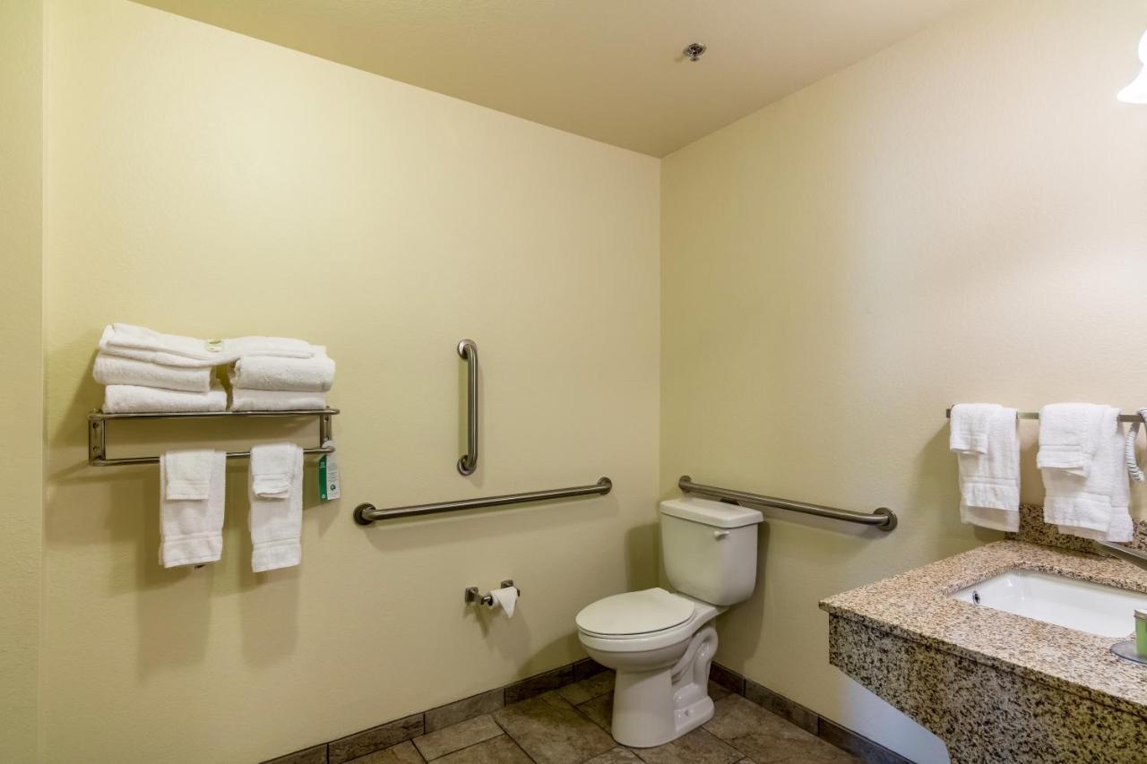 Cobblestone Inn & Suites - Barron Экстерьер фото