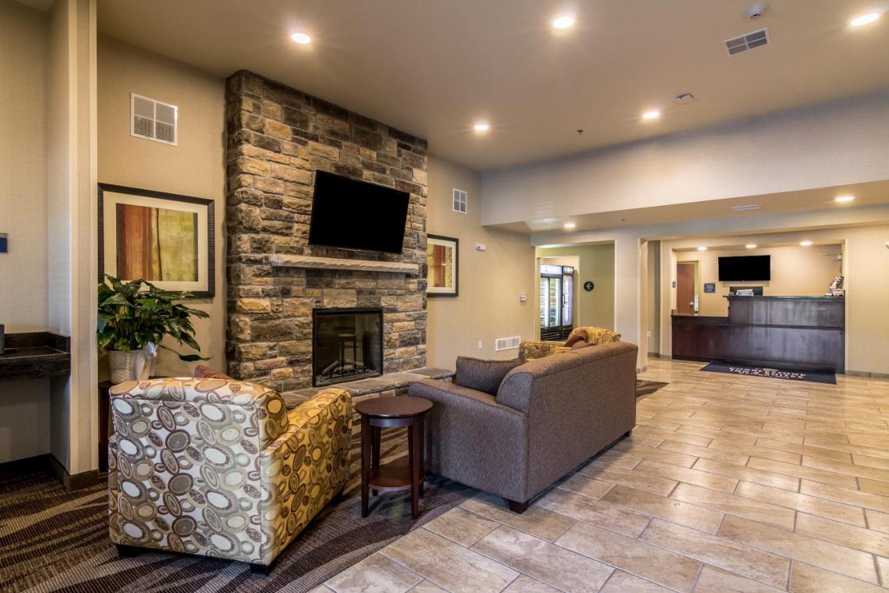 Cobblestone Inn & Suites - Barron Экстерьер фото