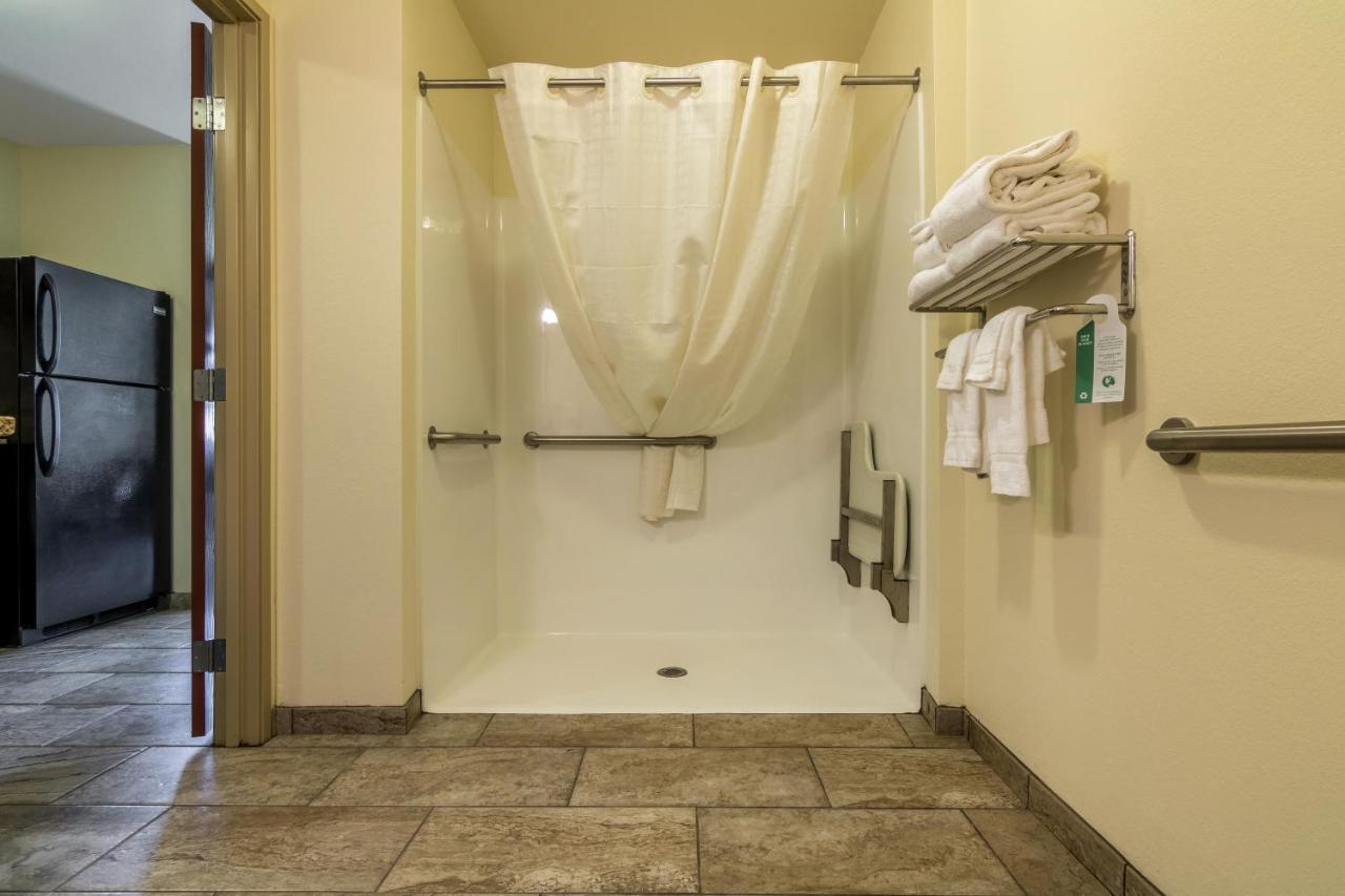 Cobblestone Inn & Suites - Barron Экстерьер фото
