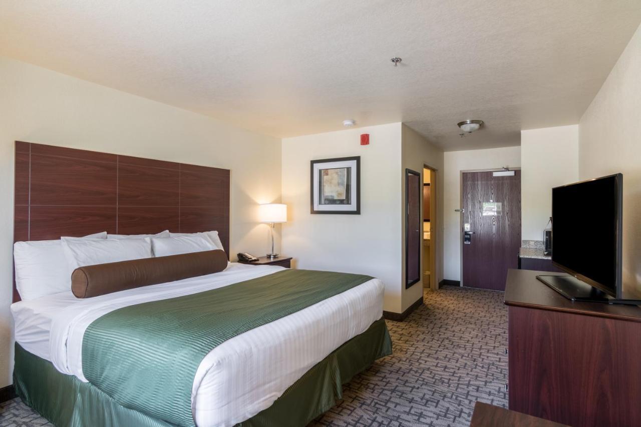 Cobblestone Inn & Suites - Barron Экстерьер фото