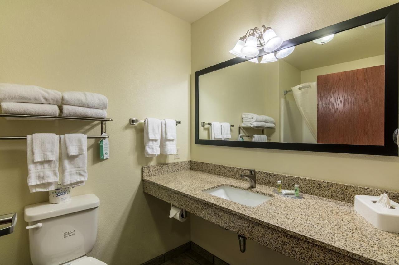 Cobblestone Inn & Suites - Barron Экстерьер фото